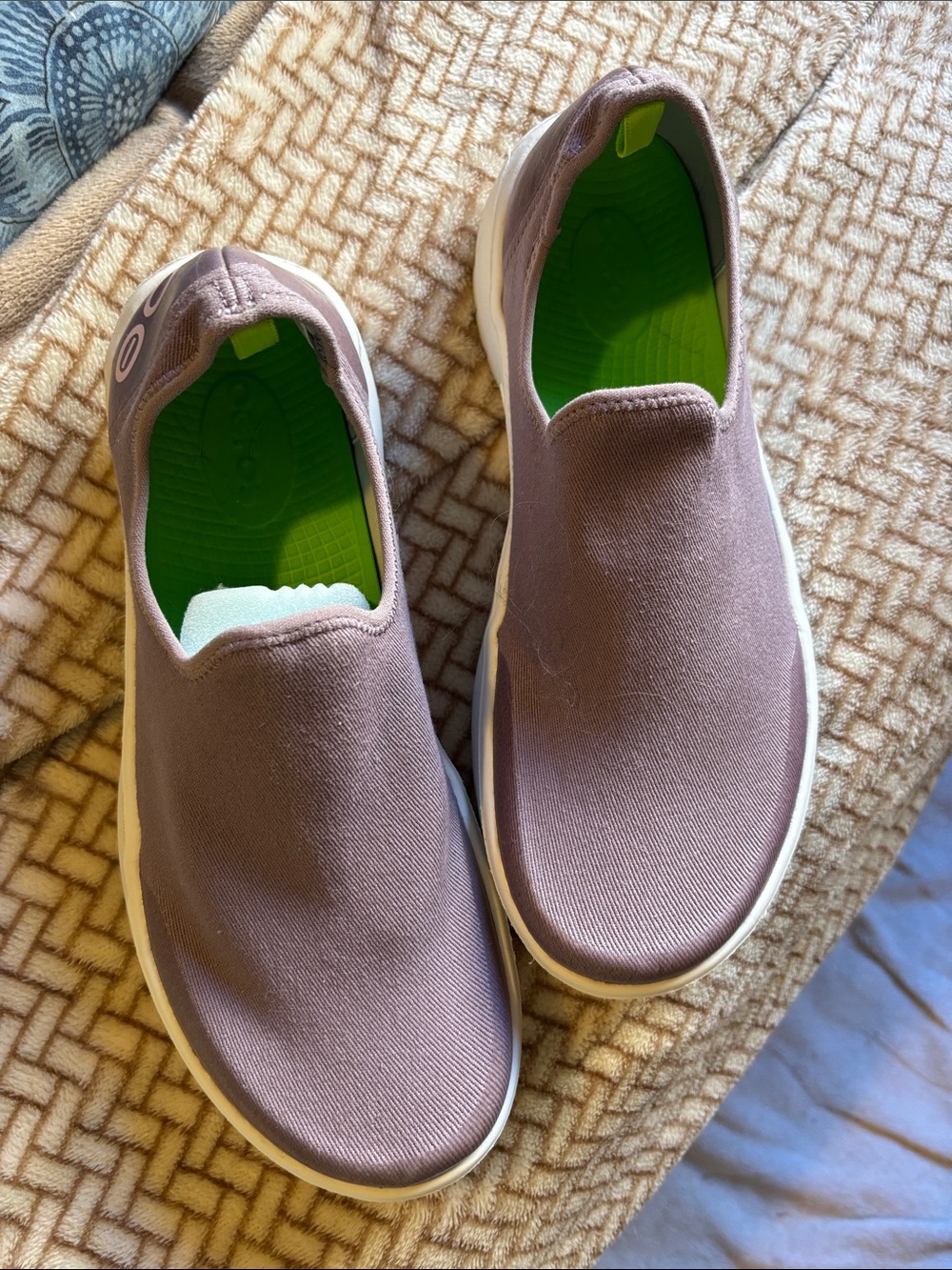 OOFOS Oomg Eezee Low Women's Comfort Athletic Recovery Slip-On Shoes Size 9